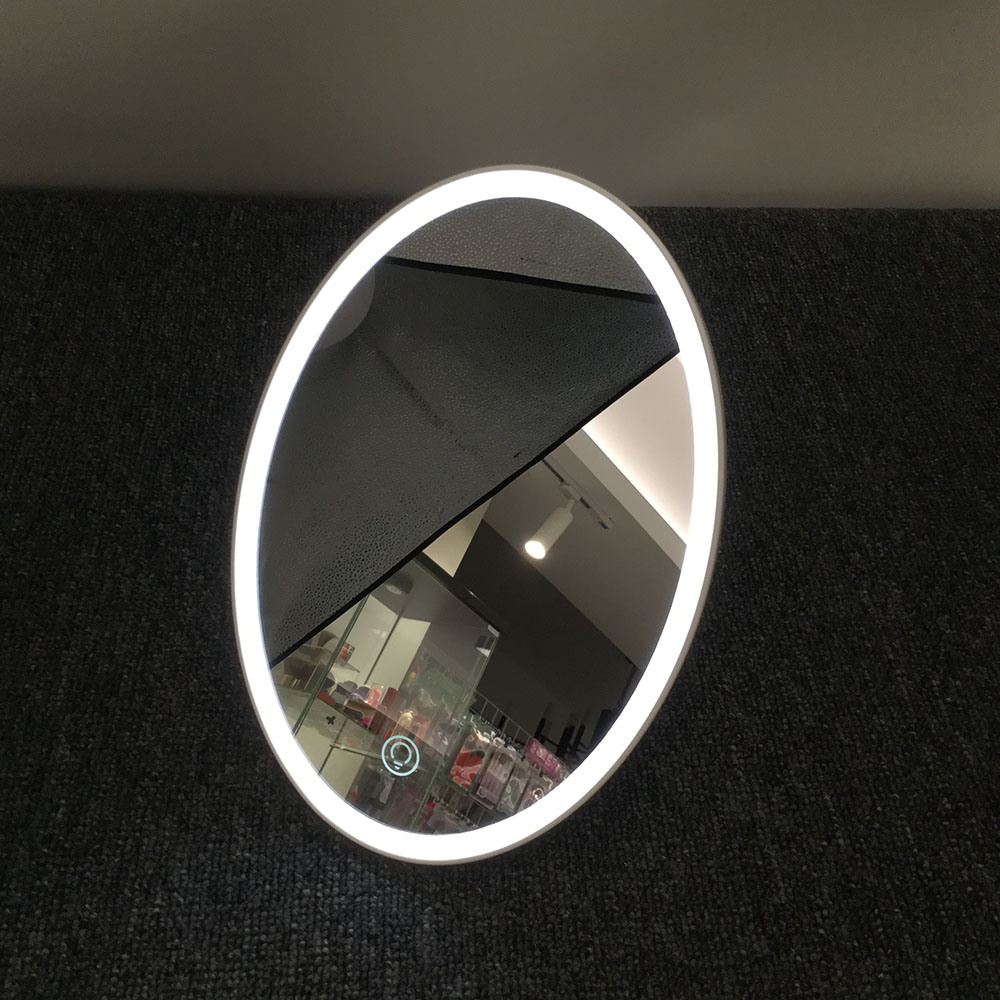 Ovalt beslag LED Spejl Enkelhed LED Makeup Vanity Spejl